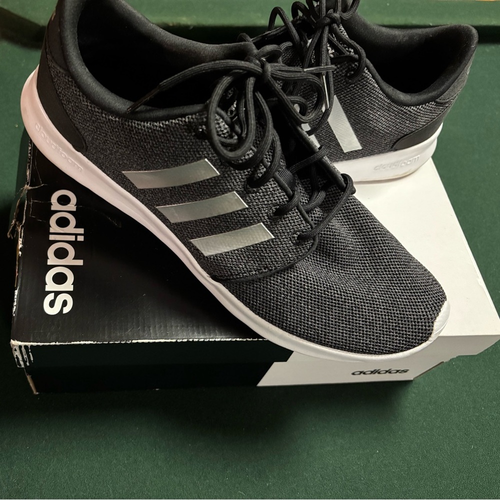 Women’s Adidas QT racer